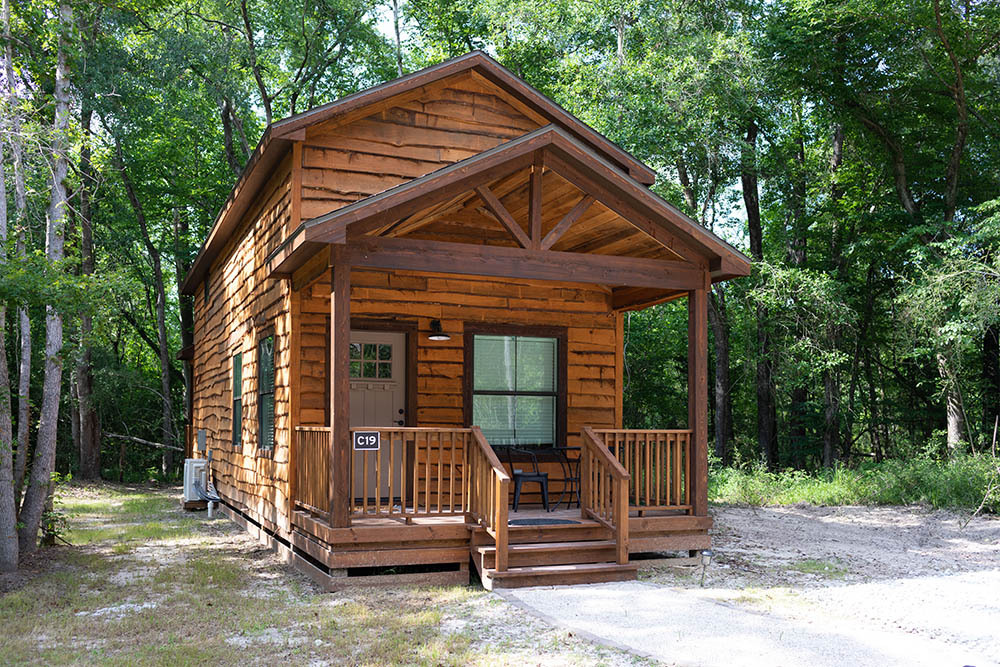 Lonesome Lodge (C19)