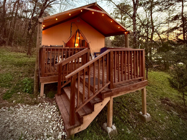 Hilltop Hold Out (G6)