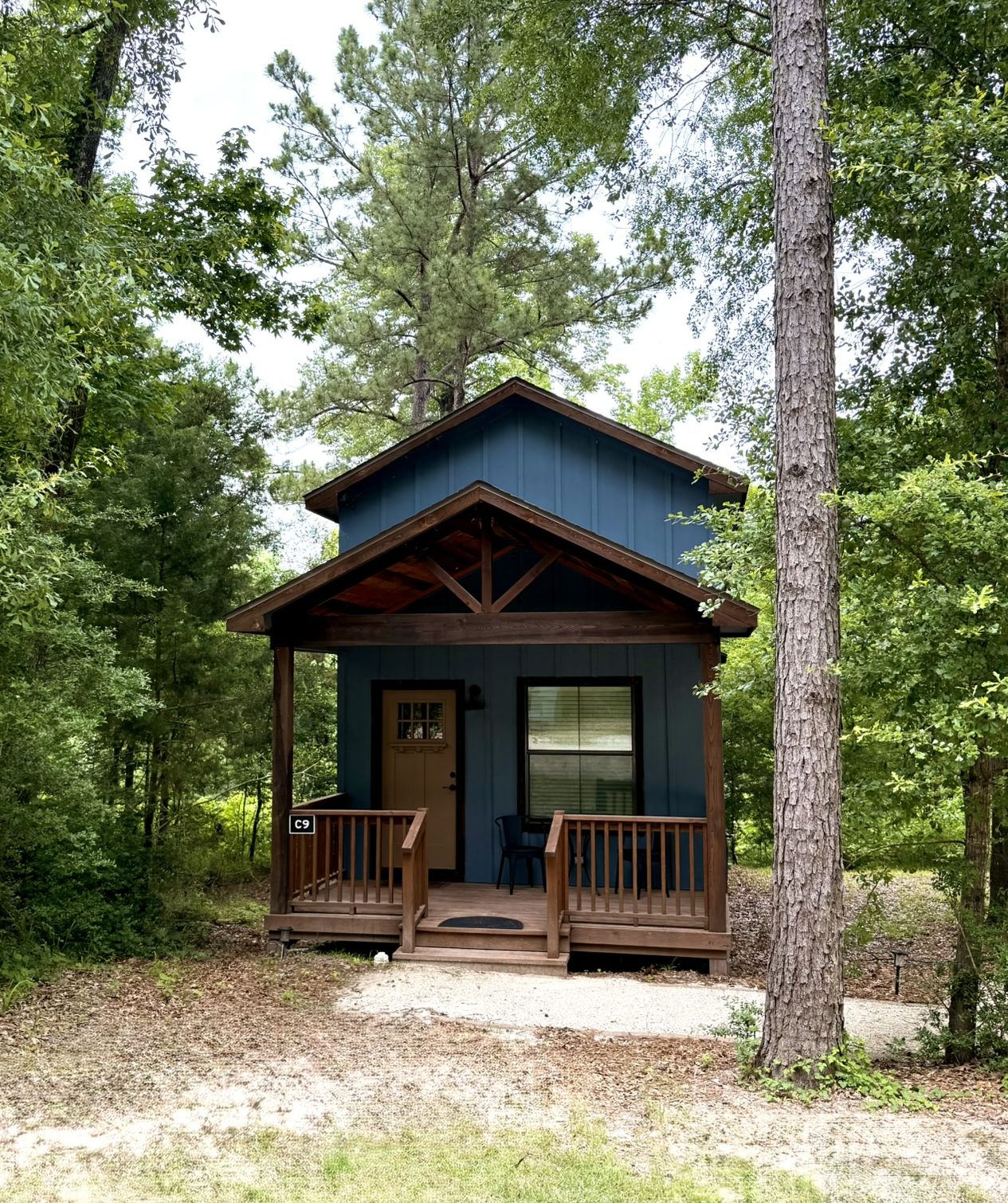 Cabin 9 front
