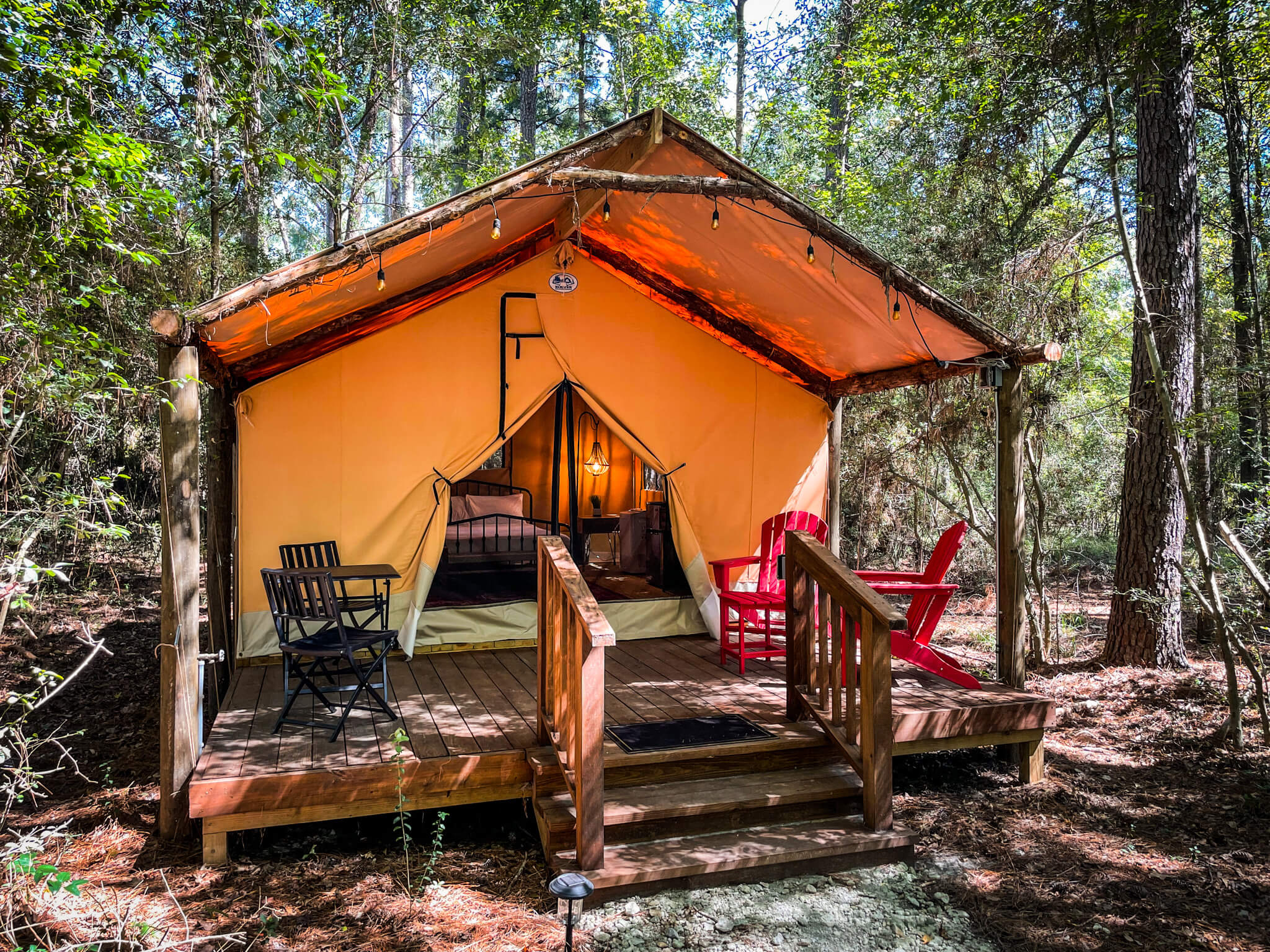 Loding glamping tents